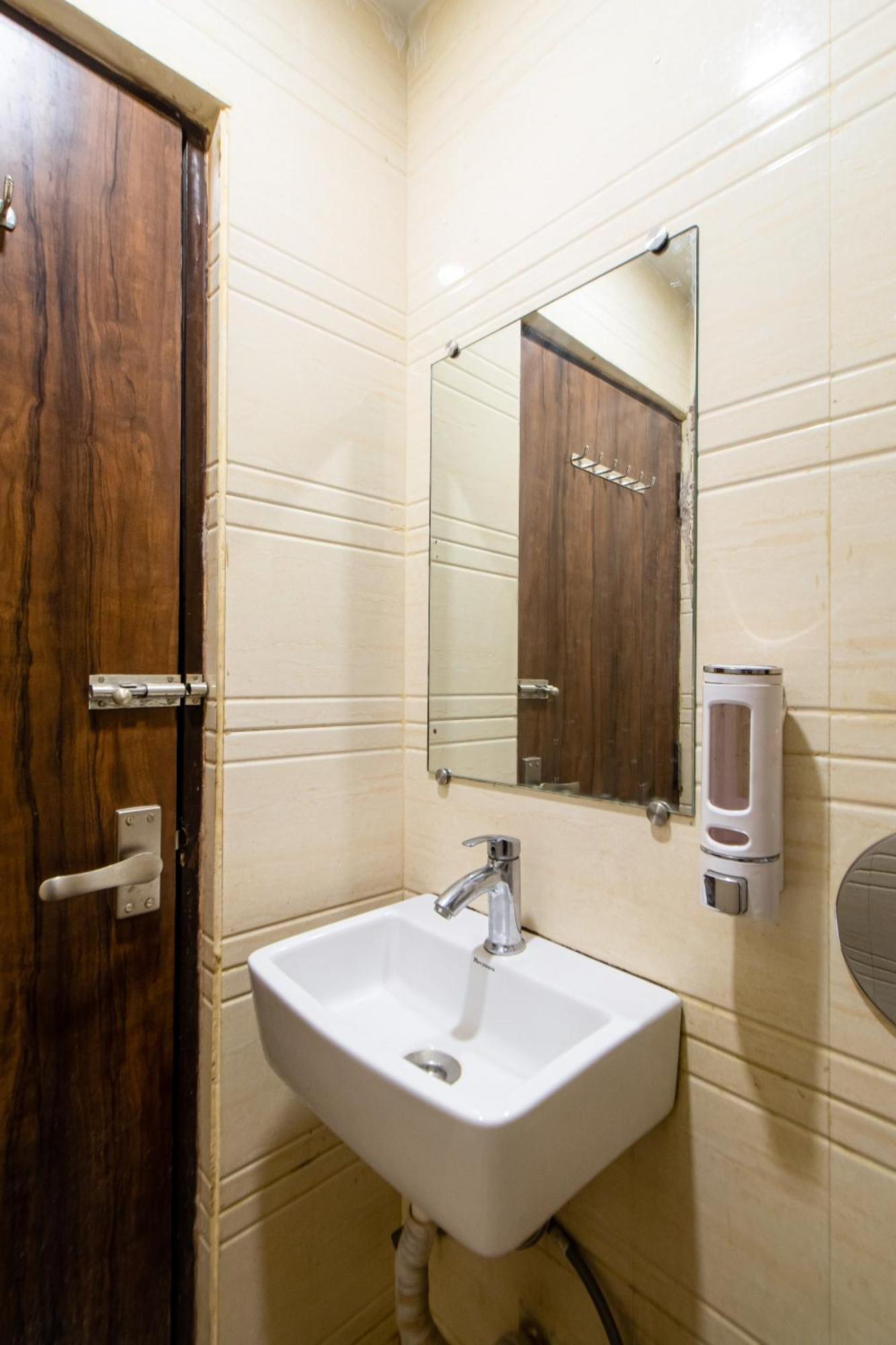 Hotel Park Central Kolkata Ngoại thất bức ảnh